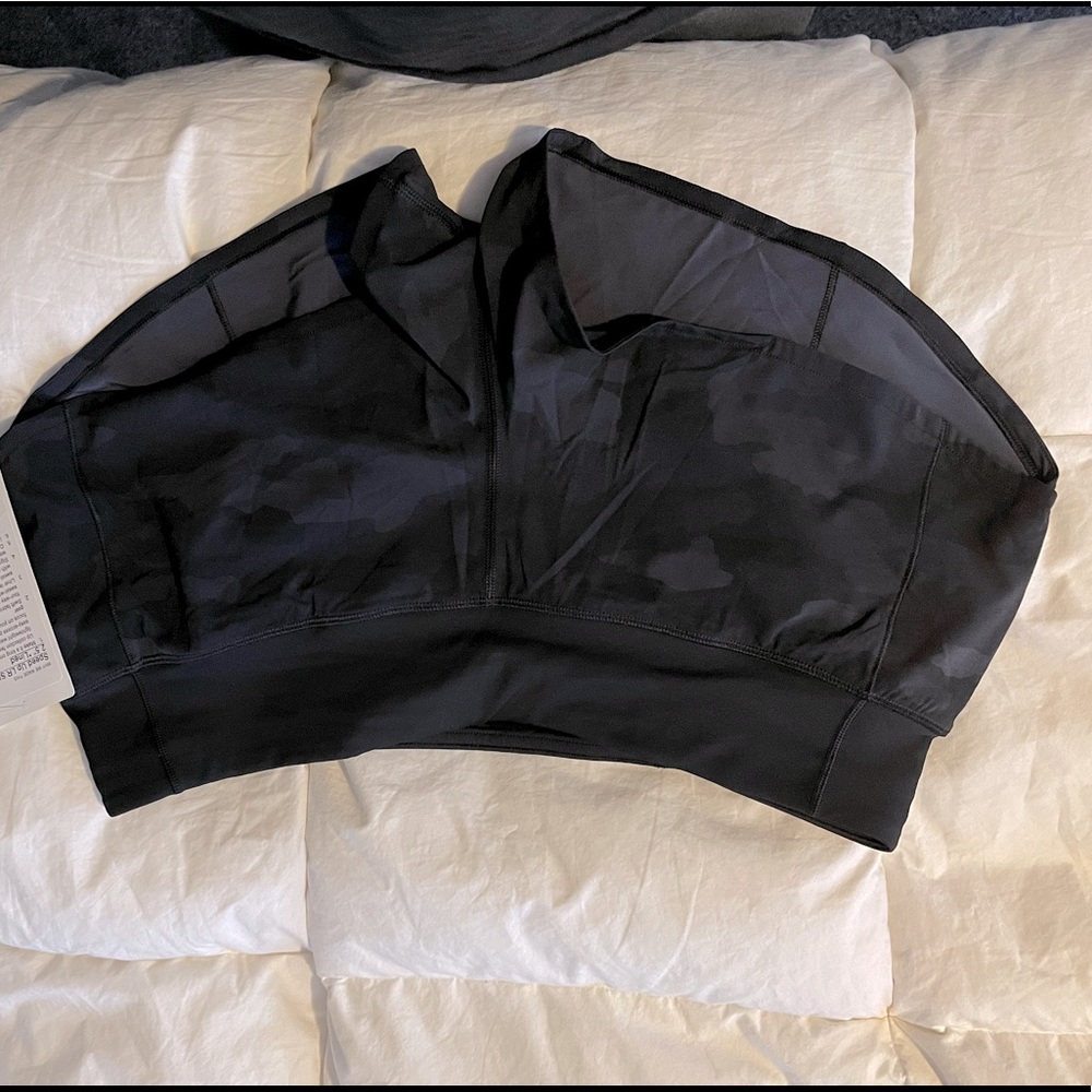 Size 8 camo lululemon speed up low rise short 2.5” lined